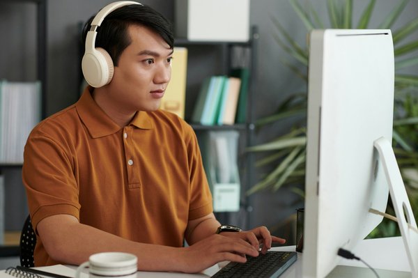 5 astuces pour mieux communiquer avec votre petite amie virtuelle